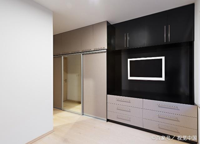 去选“定造衣柜”，带了设计师闺蜜，4个问题“问倒”商家